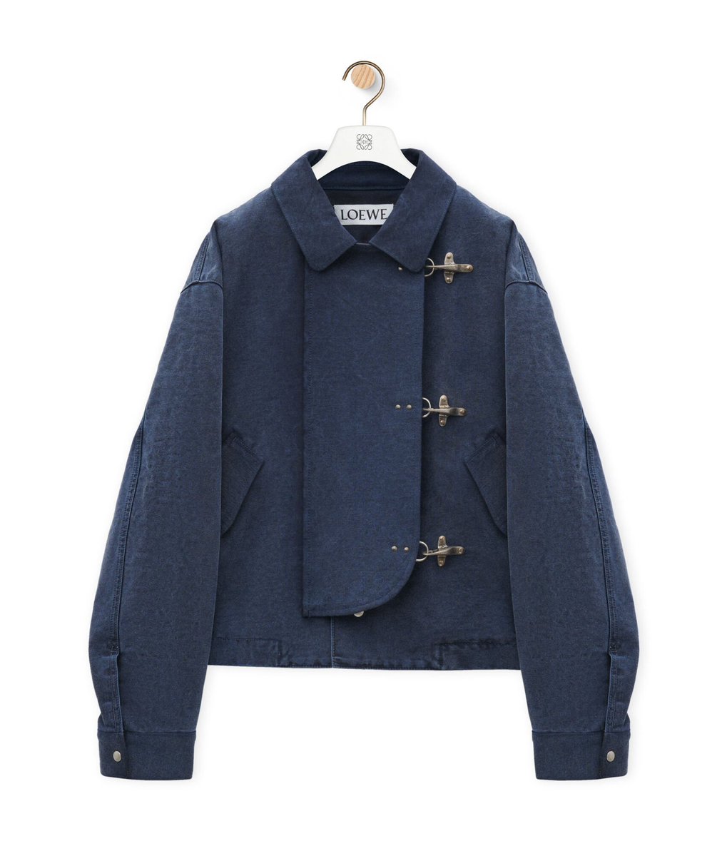 StreetFashion01's tweet photo. Still thinking about this new Loewe Jacket https://t.co/TIMm9nf5bf