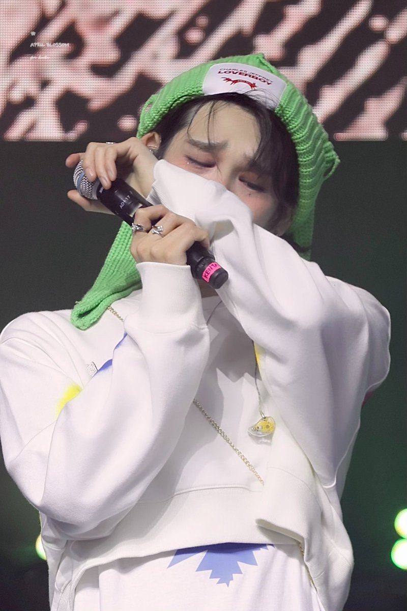 AprilBlossom95's tweet photo. 250105 Frequency part 2🎀

don’t cry 😢 🫧

 #KENTA #켄타 #JBJ95
 #KENTASANGGYUN https://t.co/riJ7F4OfnS