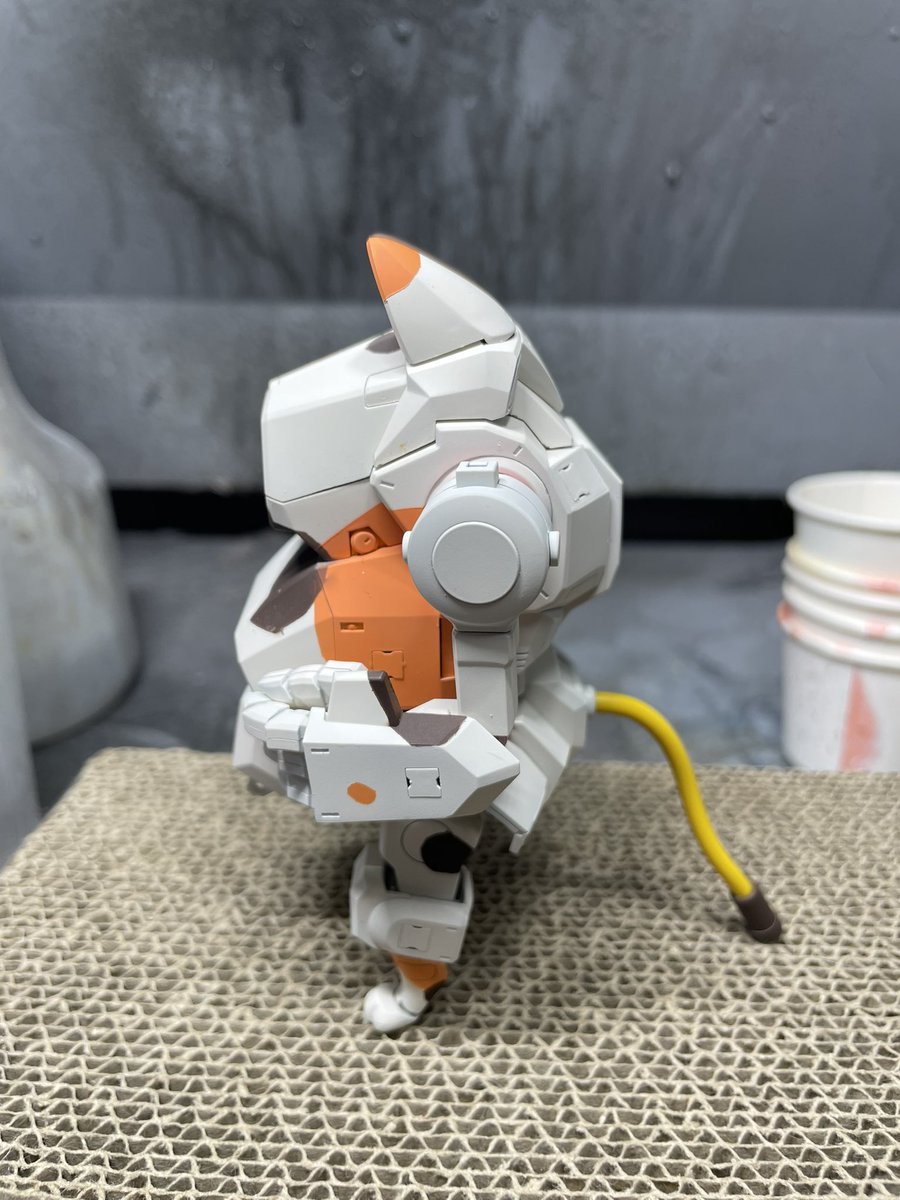 amnt_mk's tweet photo. 三毛猫なっちん

陸上自衛隊07式-III型戦車 なっちん［EX Ver.］

#プラモ　#コトブキヤ https://t.co/0C1b4vsTj2