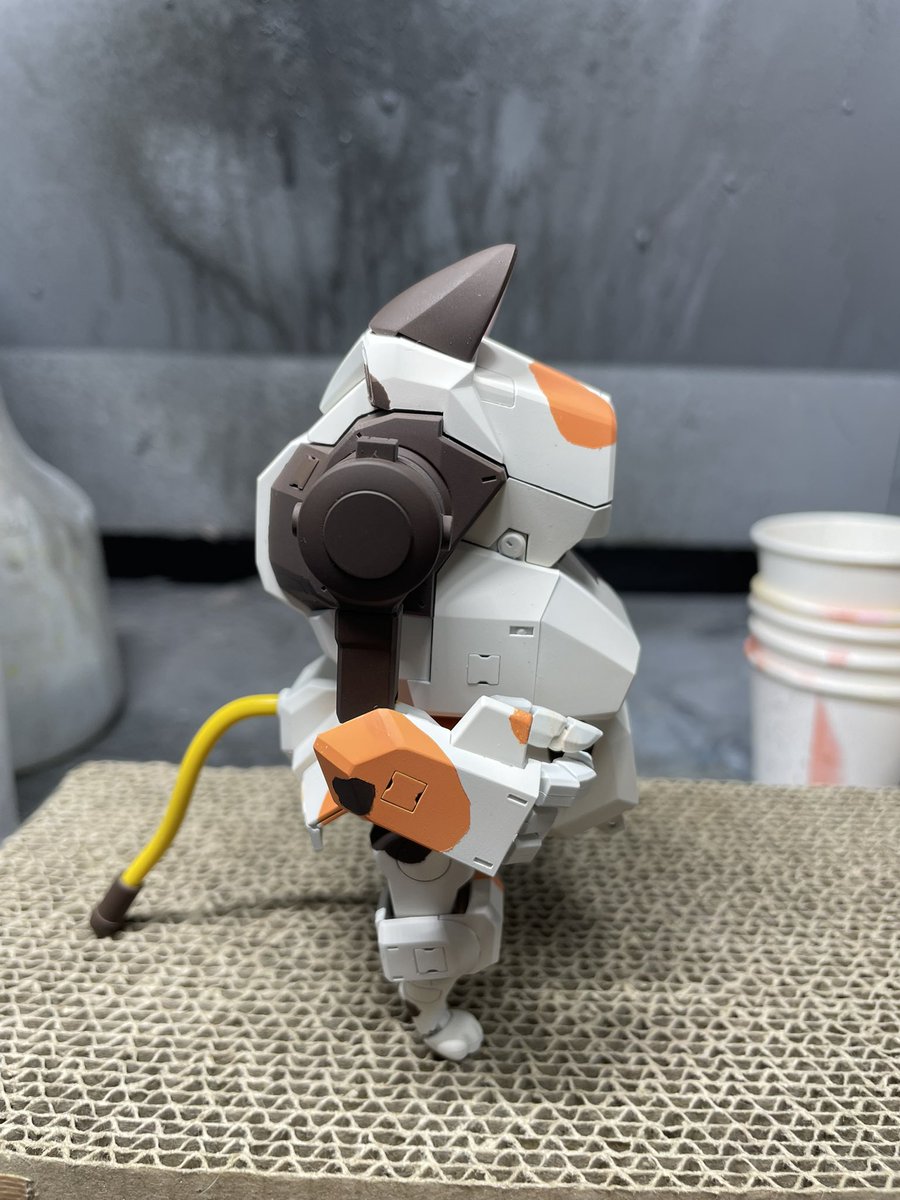 amnt_mk's tweet photo. 三毛猫なっちん

陸上自衛隊07式-III型戦車 なっちん［EX Ver.］

#プラモ　#コトブキヤ https://t.co/0C1b4vsTj2