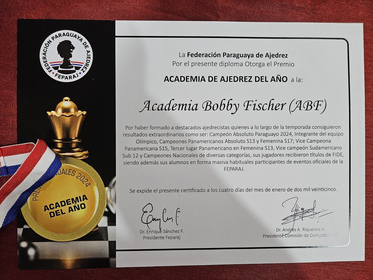 kaissapy's tweet photo. El día de ayer se llevó a cabo la premiación anual de la @feparaj 
Se realizó por 1° vez en 🇵🇾
Con mucho orgullo les comparto que con nuestra Academia de Ajedrez ganó el premio de "Academia del Año", además varios alumnos fueron reconocidos ayer por su gran año 2024 @Kropff69 https://t.co/hX5fkSZC1q