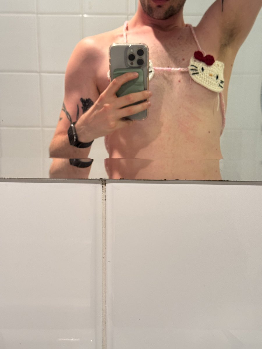 DeenMarc_'s tweet photo. A girl at my pole studio joked and asked if I could crochet her a hello kitty bikini; would be rude if I didn’t try it on first, right ✨💕 https://t.co/WRRQfHYCkz