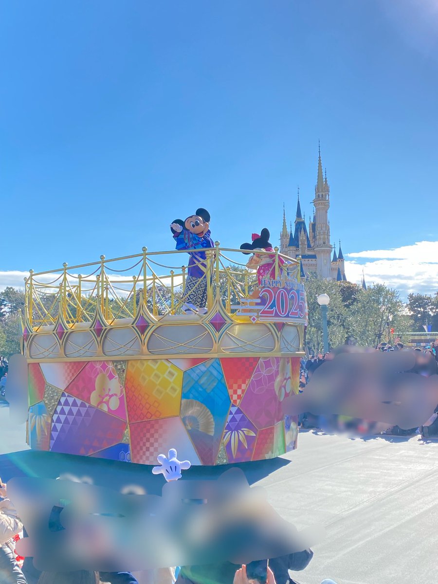 708Corosuke's tweet photo. ニューイヤーズ・グリーティング
（東京ディズニーランド） https://t.co/0WrdNyzqbv