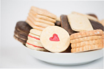 merryfieldptry's tweet photo. collect @merryfieldpottery #biscuit #trinket boxes from https://t.co/N3Y5iwj0gr

which is your favourite? https://t.co/WZLTl1XWhQ
