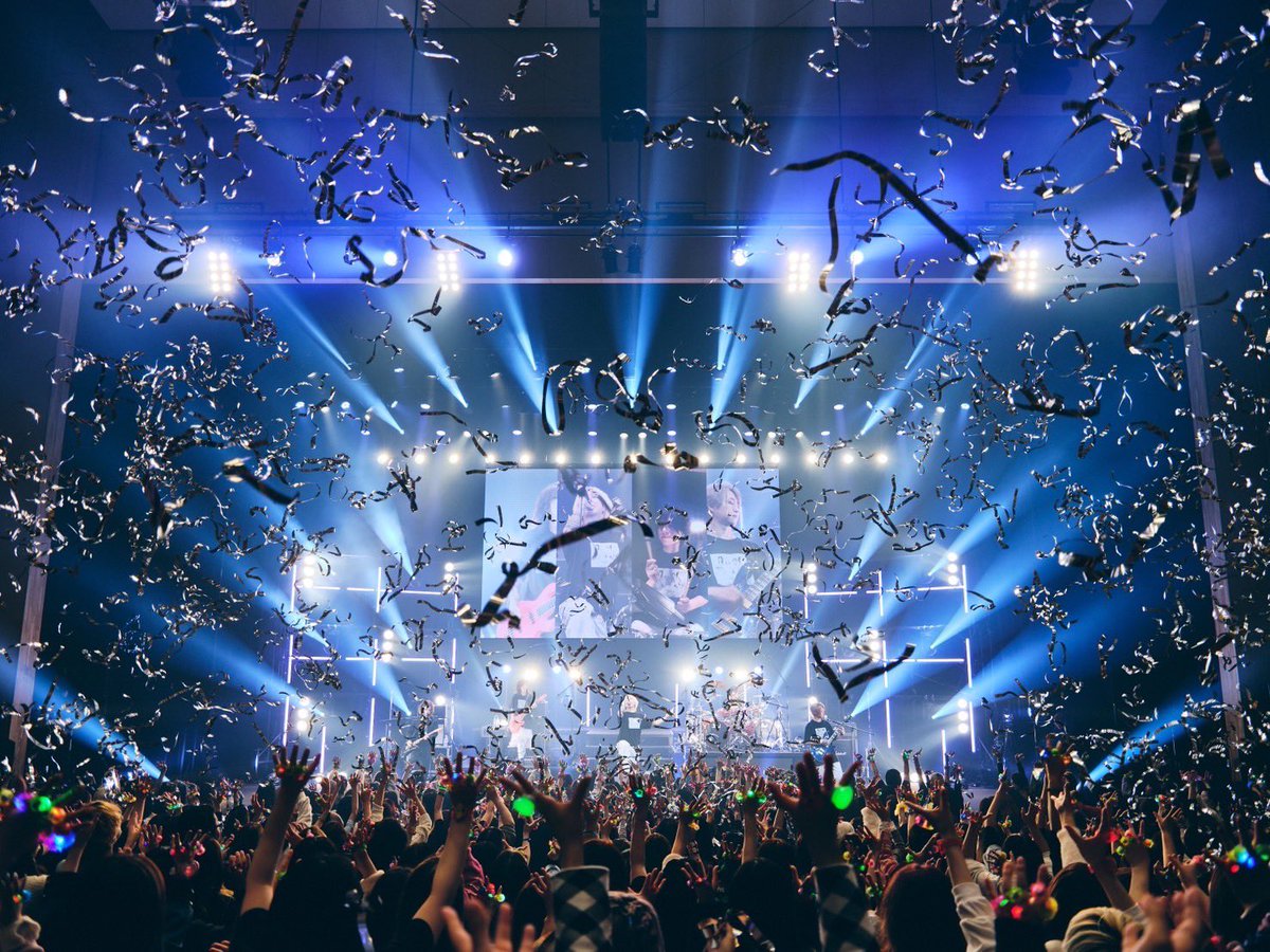neu_official's tweet photo. 【ν[NEU]よりお知らせ】

2025.1.4開催
ν[NEU] since2009〜2025 FINAL LIVE
『エンドロール 〜何よりも大事な君へ〜』　
渋谷公会堂
DVD＆Blu-ray発売決定‼️

全20曲＆ 「everlasting light」MV収録💿✨
ν[NEU]最後の映像作品、是非お手に取ってお楽しみください🎁

※詳細は後日お知らせいたします https://t.co/DC8iuvgQpV