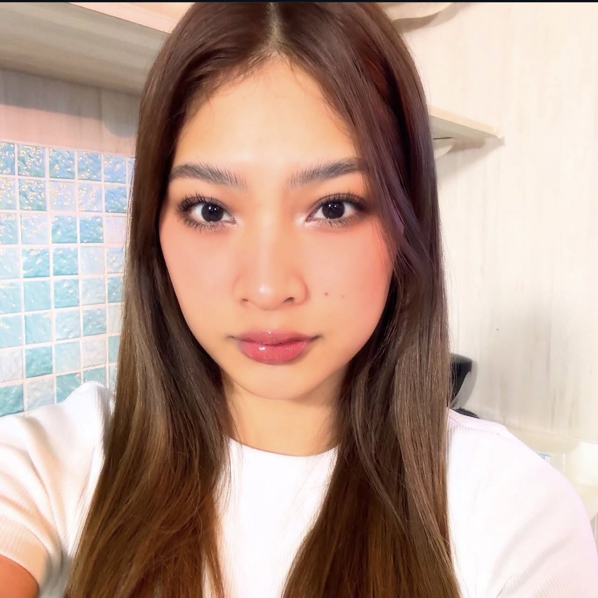 vitamin_bini's tweet photo. COLET DROPPED SELFIES !!!! AHCFCKKKHSHDHAUQHWIABZHUABAHWJZ₱2?¥|?*]!]¥\€_€€ MWAH MWAH MWAH https://t.co/4oDiIrPYZ2