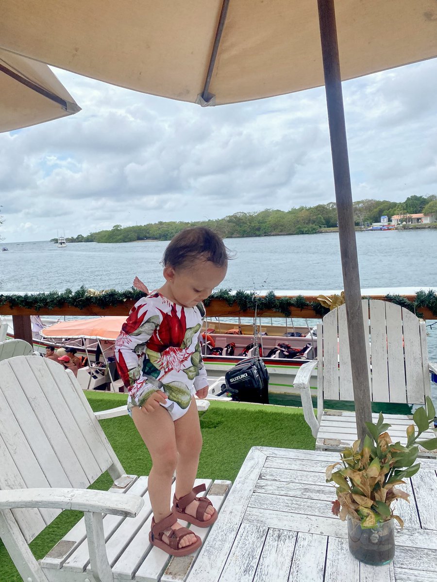 Jeniferhorta06's tweet photo. Te amo ❤️ y amo que conozcas lugares junto a nosotros 😍 amo ver cómo disfrutas del mar 🥹 prometo traerte nuevamente 🥰 https://t.co/4bDoozsRWX