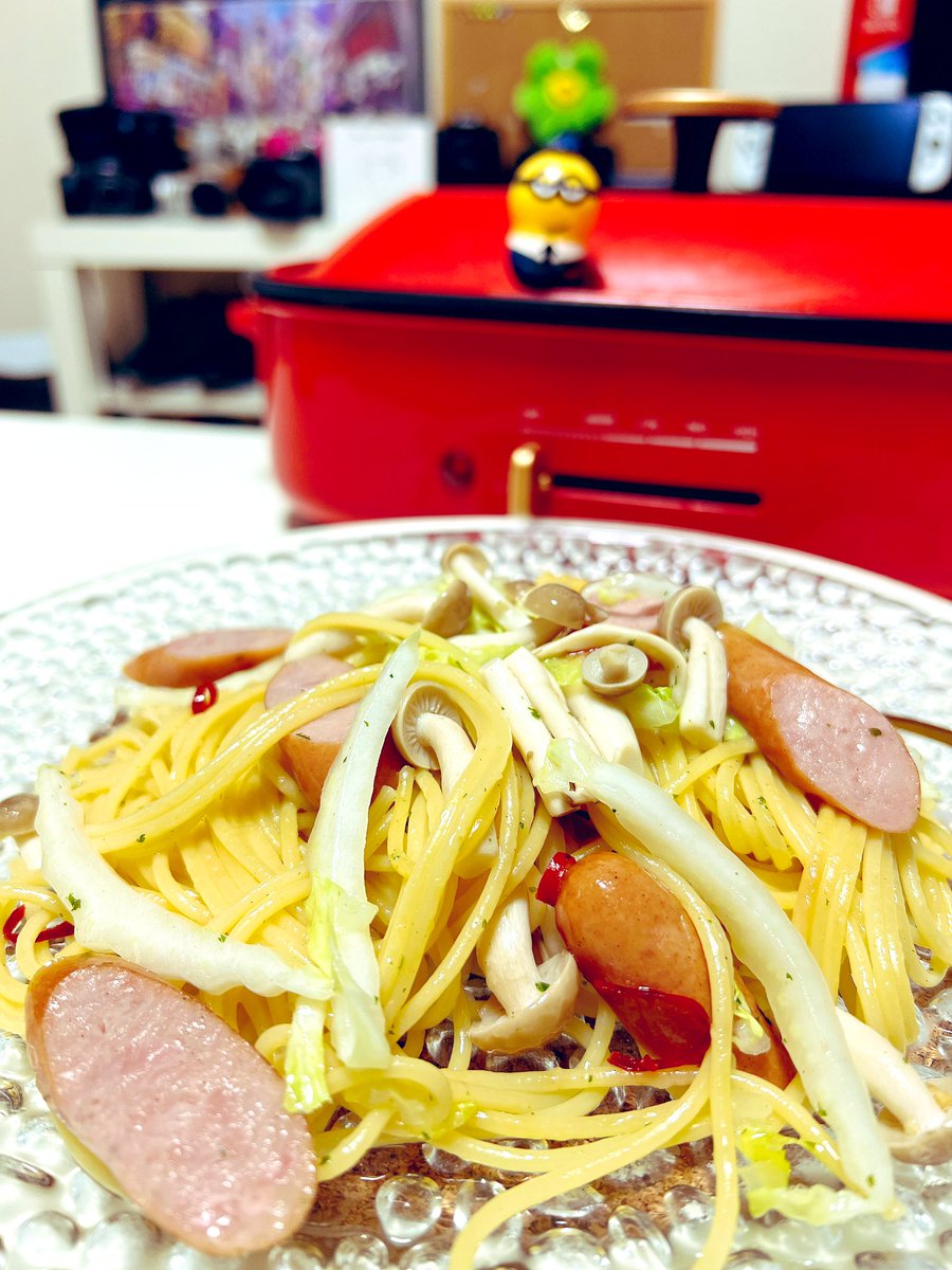 本日の独身男子料理

「ペペロンチーノ」

いただきます！

RP➕いいね！

〆23:30