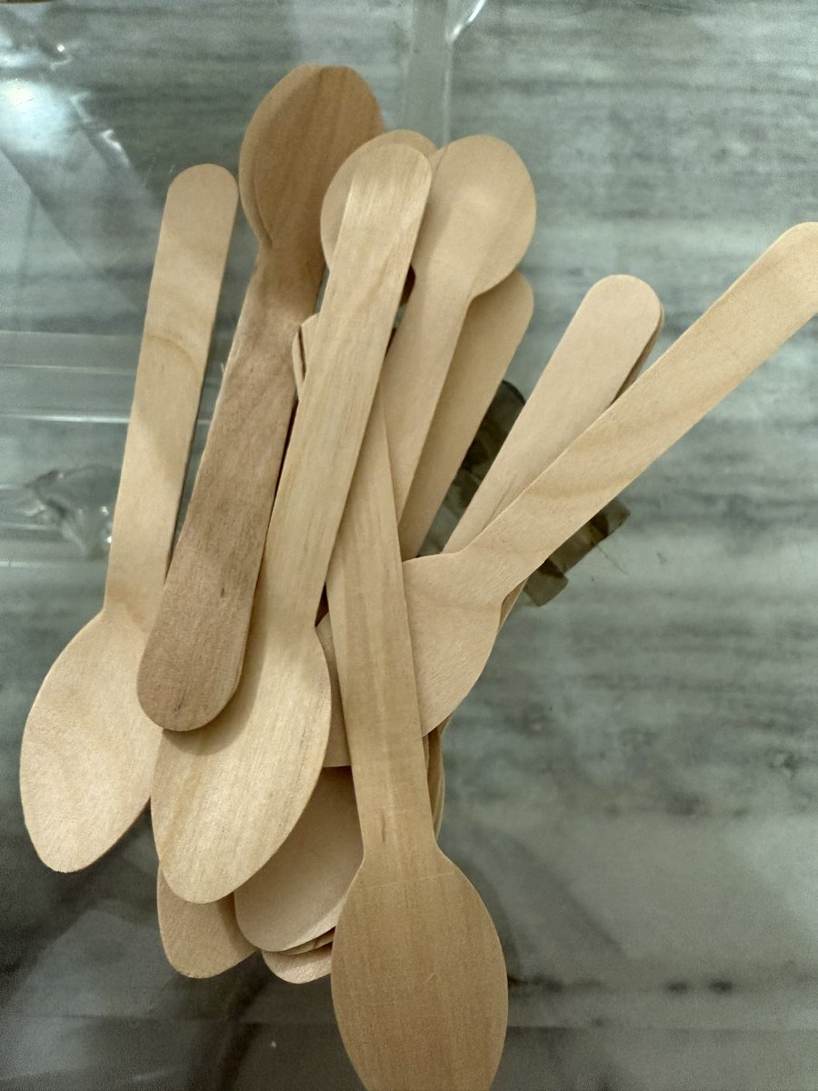 vivacious_viti's tweet photo. As a thoughtful decision plastic spoons were done away with. since then food joints have been giving endless supply of what looks like wood spoons but are just children’s toys anyway. incapable of one thing they have been made for-Eating. Not to mention env. impact-action needed https://t.co/TCeS1uLdm9