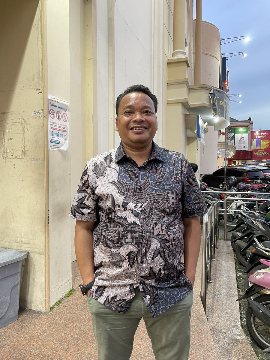 maskendari's tweet photo. Happy Sunday!

Epifani

3 Damung dari Timur menyembah Tuhan Yesus dengan membawa emas, kemenyan dan mur.

Emas: Simbol Kekayaan dan Kebahagiaan.

Kemenyan: Bawa Nuansa Spiritual

Mur: Penghormatan Tanpa Batas.

#bungken
#damungzamannow
#Epifani
#orangmajus https://t.co/ubkAhoBziE