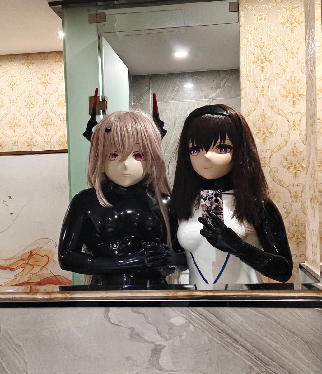 想不出文案了，随便发点
#着ぐるみ #latex