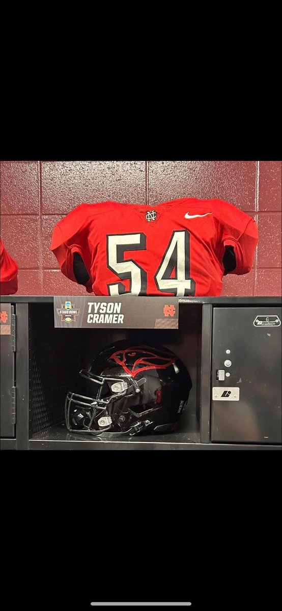 Go get the #TROPHY AND #RING and bring it home!!!
On <a href="/espn/">ESPN</a> at 7pm
<a href="/cramer_tyson/">Tyson Cramer</a> <a href="/kecasson/">Kent</a> 
<a href="/FISTFootball/">FIST FootballAcademy</a>