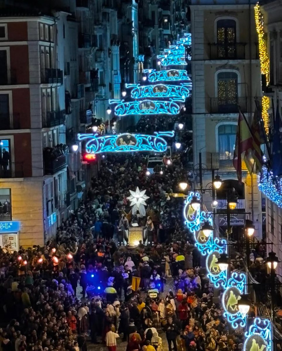Empieza la magia de la cabalgata de los Reyes Magos en #Alcoy