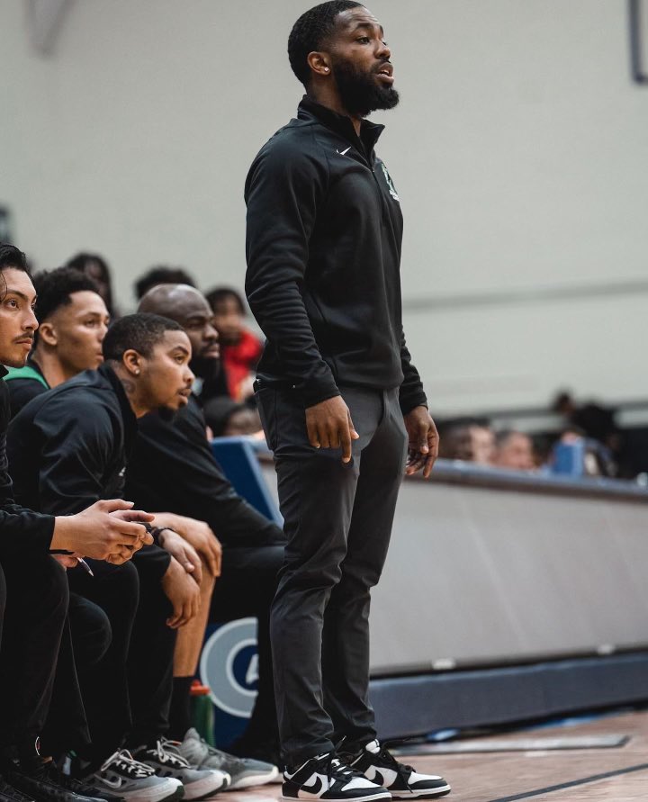 With <a href="/JRHSTigersHoops/">Jackson-Reed HS DC Boys Basketball</a> win over Bullis, <a href="/CoachTeeJohnson/">Tee Johnson</a> is 3 wins away from 100 victories as head varsity basketball coach! The countdown continues…<a href="/HoyaNation/">ron bailey</a> <a href="/MarcusHelton/">Marcus Helton</a> <a href="/WashPostHS/">WashPost HS Sports</a> <a href="/usatodayhss/">USA TODAY HSS</a> <a href="/RealChadRicardo/">Chad Ricardo</a> <a href="/DciaaSports/">DCPS Athletics</a> <a href="/DCSAASports/">DC State Athletics</a> <a href="/Houzmazoo/">HouzmazooNetwork</a>