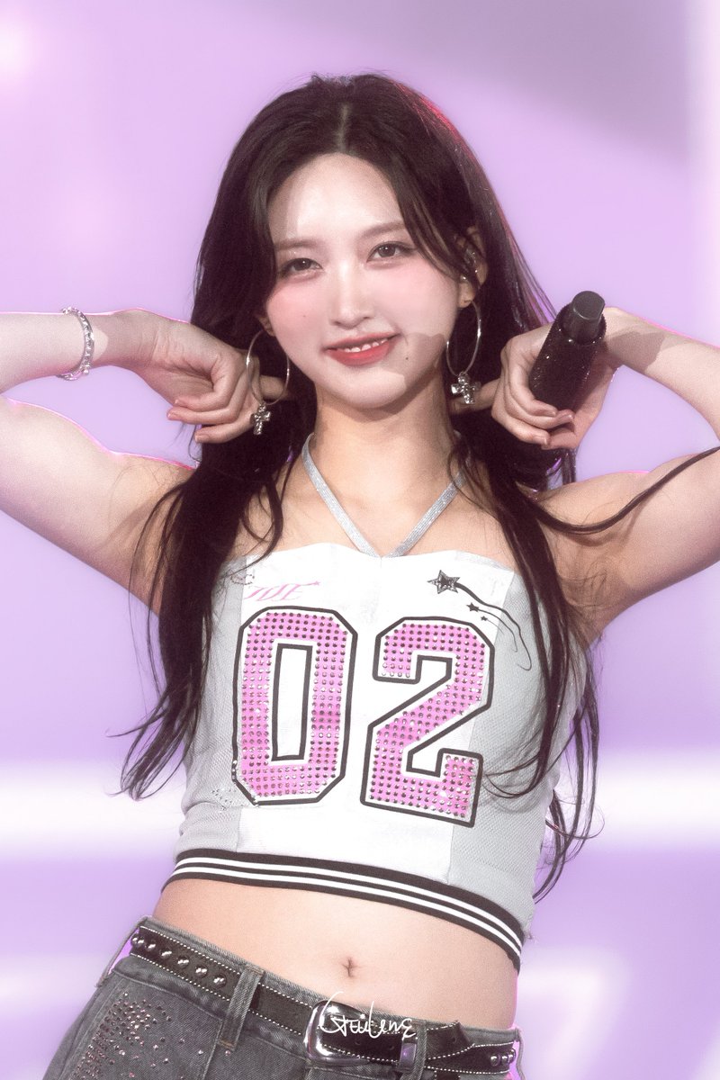 gaeulline tweet media