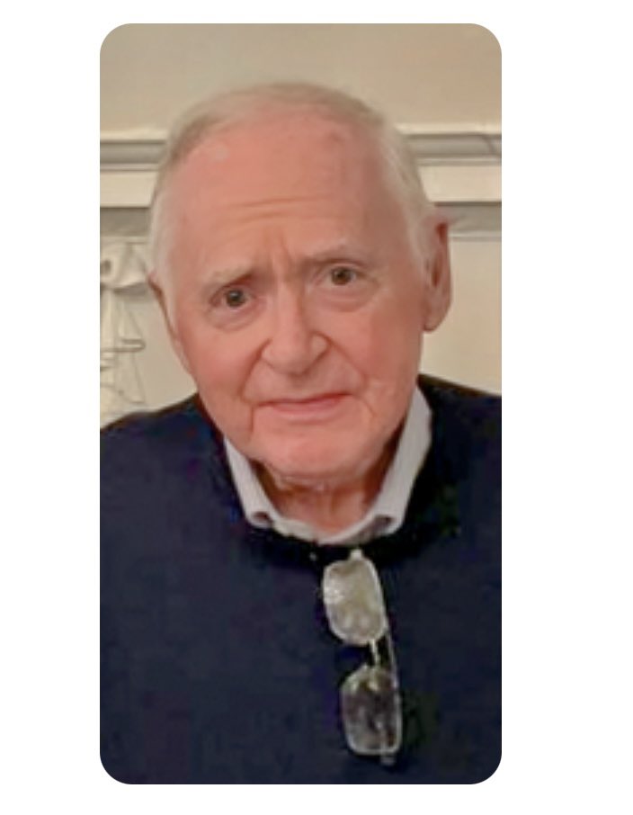 Very sorry to hear of the death of former <a href="/rtenews/">RTÉ News</a> Political Editor Donal Kelly. A proud Donegal man,  he was very generous with his time - helping younger colleagues like me. A lifelong member of <a href="/NUJofficial/">NUJ</a> - Donal fought for the collective rather than himself. Condolences.