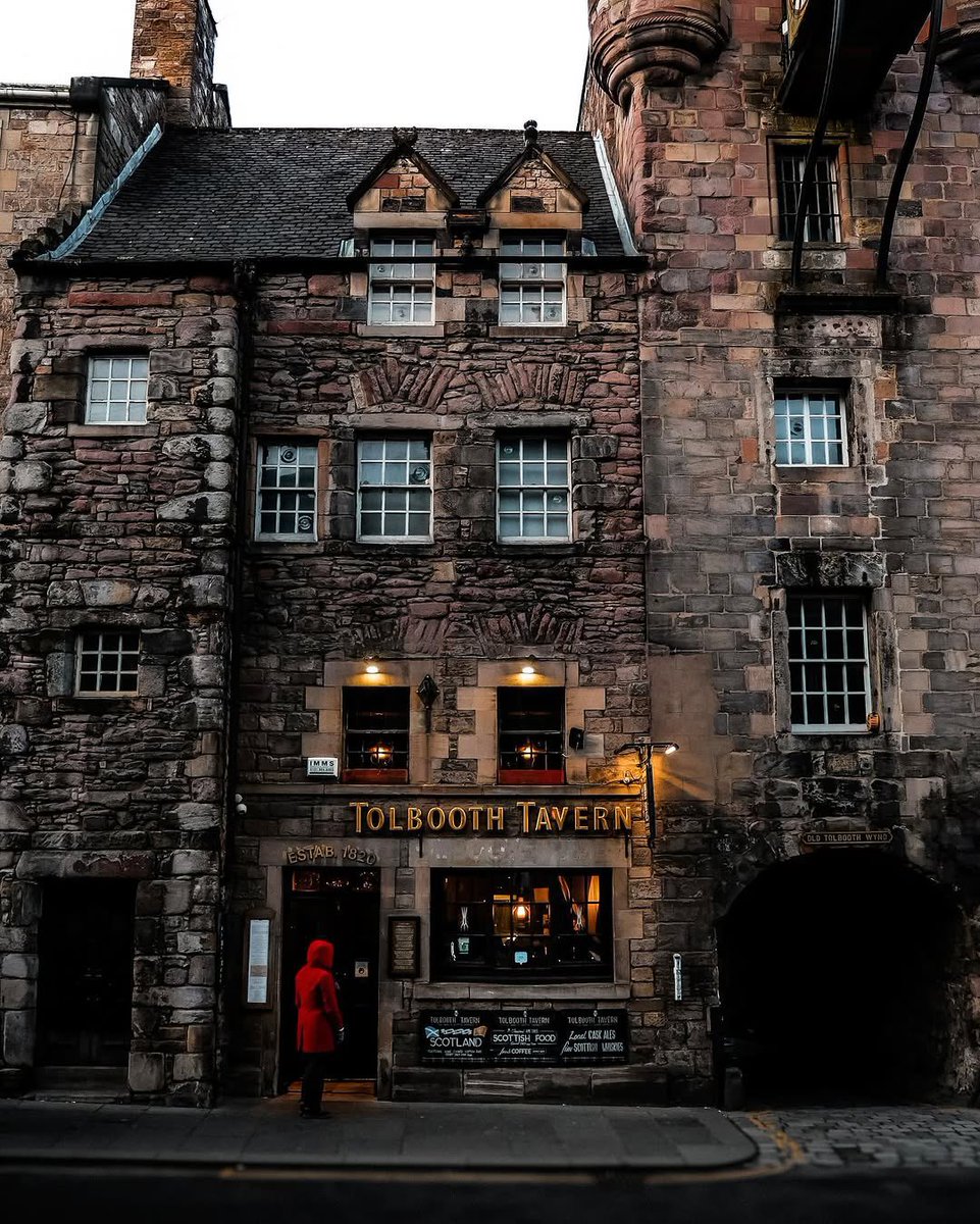 İskoçya, Edinburgh ‘a gitmeliyiz.