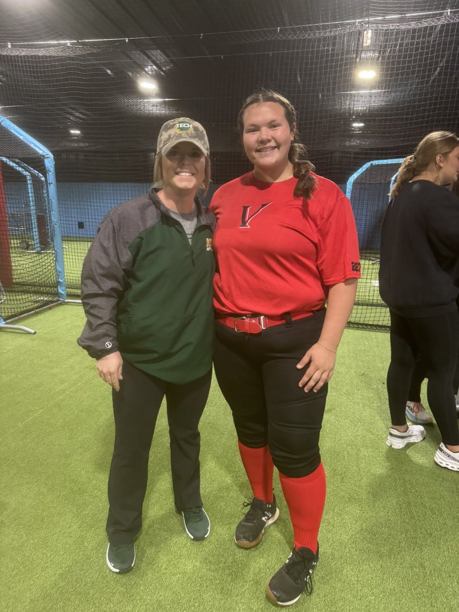 MadisonKellar57's tweet photo. I had a wonderful experience at the @Apex_08National clinic! Thank you to everyone who makes these opportunity possible! I’d also like to say thank you to @Coach_Lem_UAM @coachkBucks @ReddiesSB @jtjones00  for the great feedback i received! 

@FastpitchVision 
@VisionElite18u https://t.co/ffvYFj0jHy