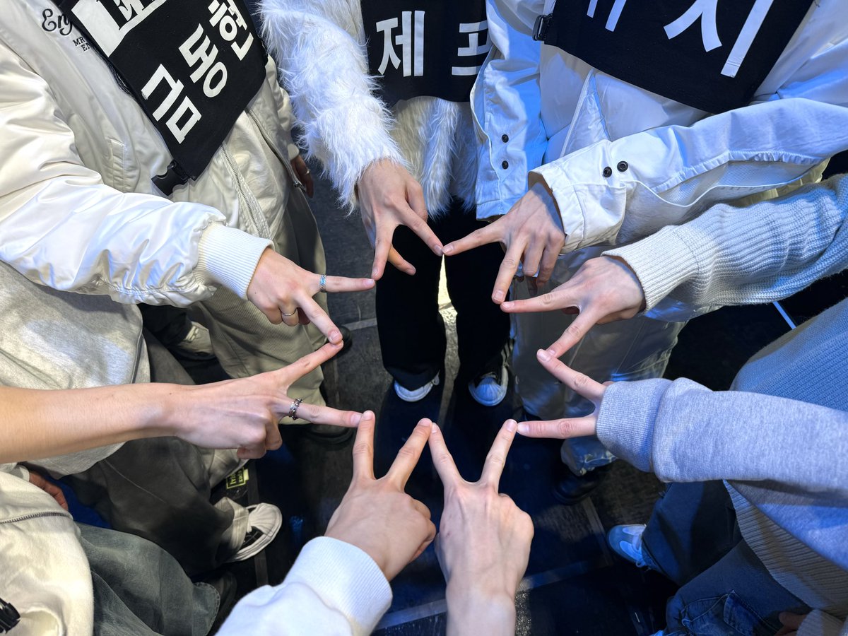 EPEX Official tweet media