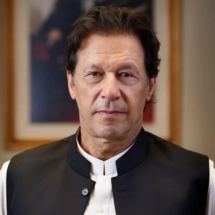 عمران خان کا سب سے بڑا قصور یہ ہے 
وہ پاکستان اور پاکستانی عوام کا سوچتا ہے 

اس جرم کی سزا 200 مقدے تو سچ میں بنتے ہیں 🥺😢
#فاتح_بن_کر_آرہاہے_خان