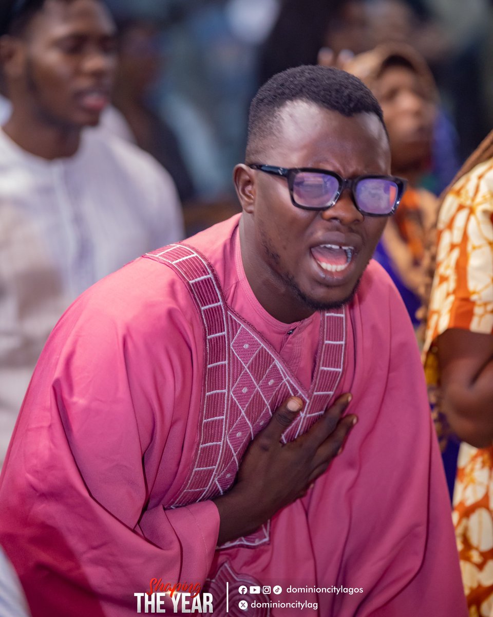 dominioncitylag's tweet photo. Every worship moment is a divine encounter with our Father.

#DominionCity #DCLagosHQ #ShapingTheYear #SundayService https://t.co/Fil1iMa3yz