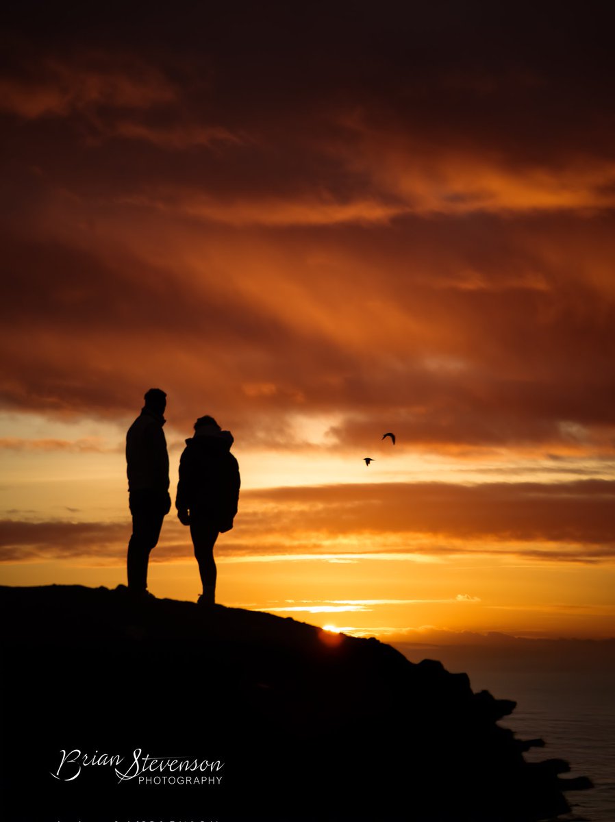 Brian1112S's tweet photo. Cracking sunset #sunset #eliebeach #visitscotland #Scotland #vanlife #nikon https://t.co/J7LxdYKoWM