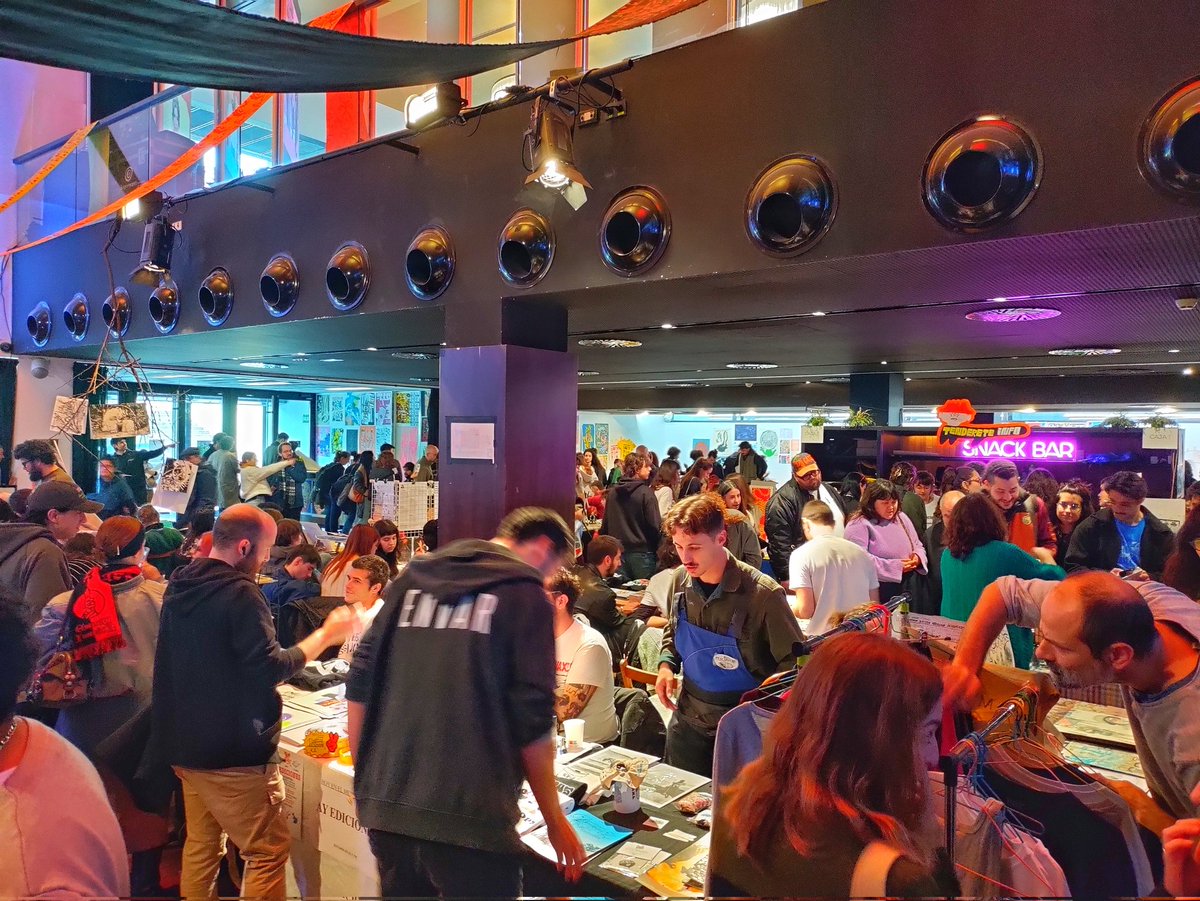 Drawfolio tweet media