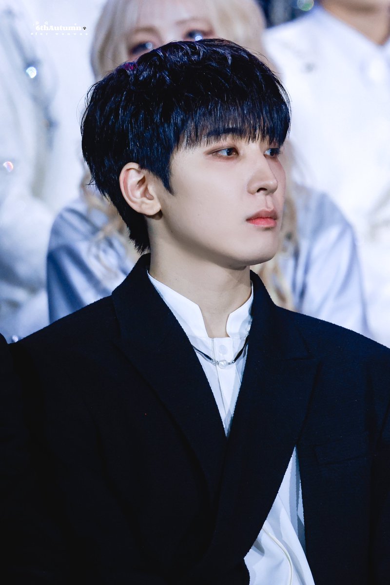 250105 GDA

🫤

#원우 #전원우 #WONWOO #ウォヌ
#세븐틴 #SEVENTEEN #全圆佑