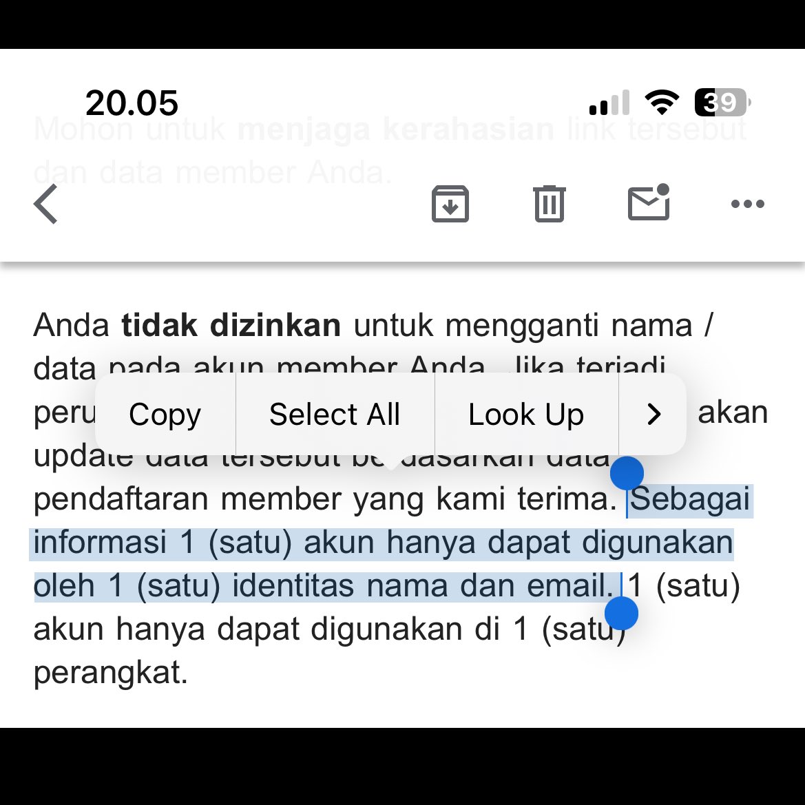negaintropy's tweet image. guys mau nanya deh. ini kan foto 1 membership holder, foto 2 nama yg nonton

klo misalnya aku minjem membership temen, apakah di foto 2 harus identitas aku? soalnya aku agak rancu sama inii