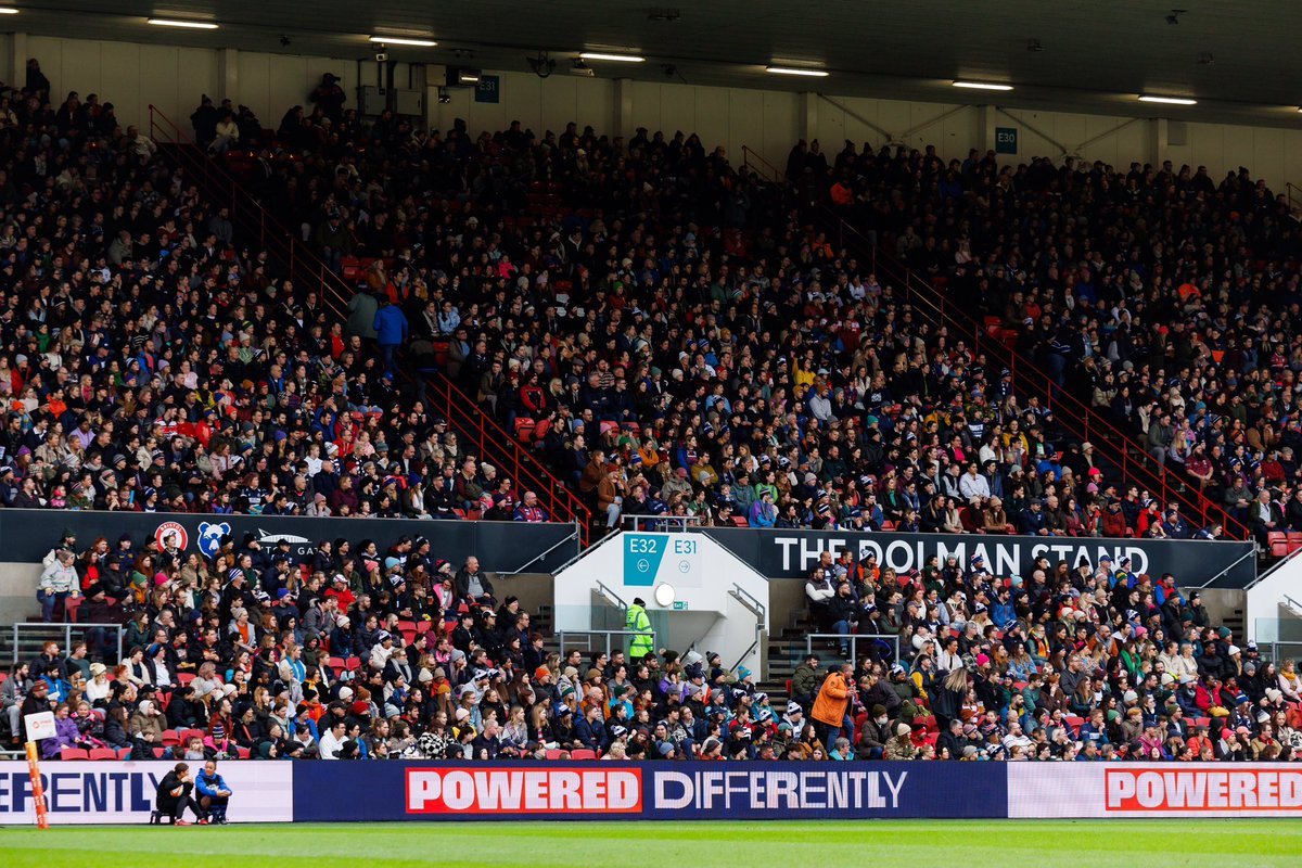 Bristol Bears Women 🐻 (@bristolbearsw) on Twitter photo Today’s official attendance is an incredible 9️⃣,2️⃣4️⃣0️⃣
A new club and <a href="/ThePWR/">Premiership Women's Rugby</a> record for a standalone game! 😍
MEGA!
🐻 5-7 🎪 (29 mins)
#BRIvGLO | #BristolBears Today’s official attendance is an incredible 9️⃣,2️⃣4️⃣0️⃣
A new club and <a href="/ThePWR/">Premiership Women's Rugby</a> record for a standalone game! 😍
MEGA!
🐻 5-7 🎪 (29 mins)
#BRIvGLO | #BristolBears