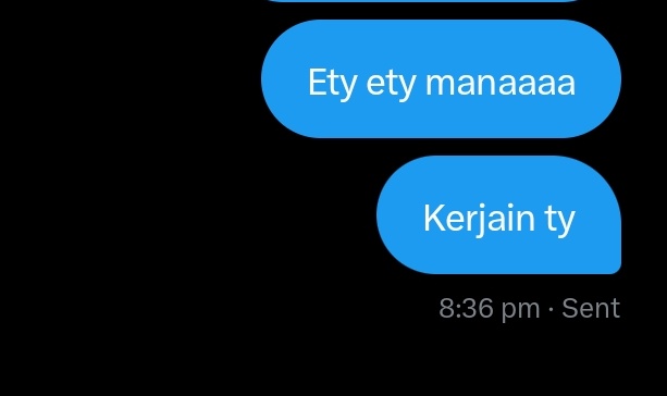 Bentar ya lagi call a friend