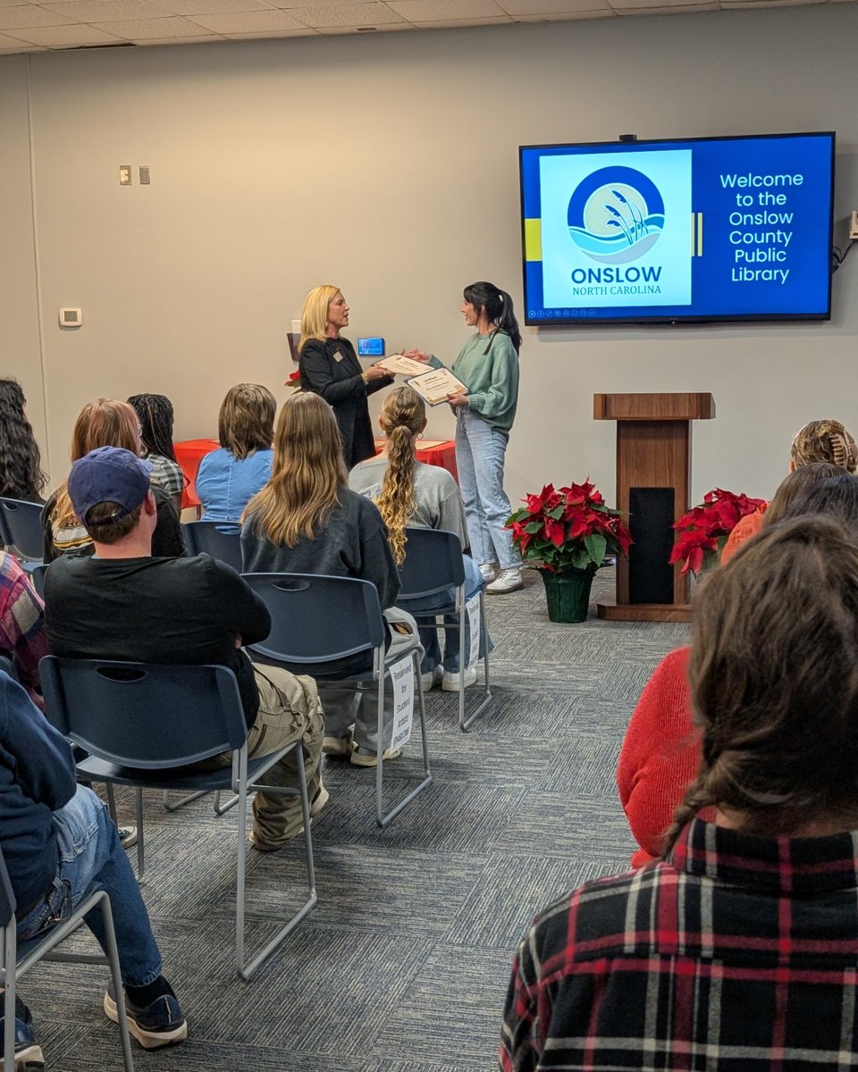 Onslow County Public Library Art Show-Congrats London &amp; artists ✨"Traveling the World Through Books"  <a href="/WhiteOakVikings/">White Oak High</a> <a href="/OnslowSchools/">Onslow County Schools</a>