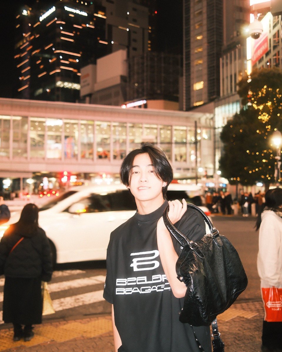 HEARTCHUstyles's tweet photo. Shibuya🇯🇵🍡
📸 : ashirakornfilm😚 https://t.co/OYmY8vqMYn
