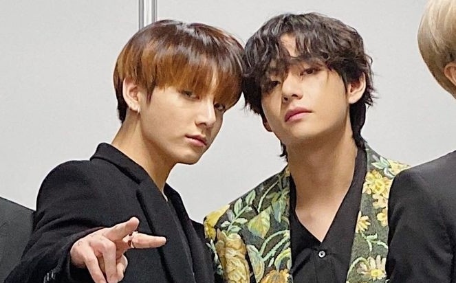koovarbie's tweet photo. hottest things taekook has ever done; a thread — https://t.co/8E4KhyFAxE