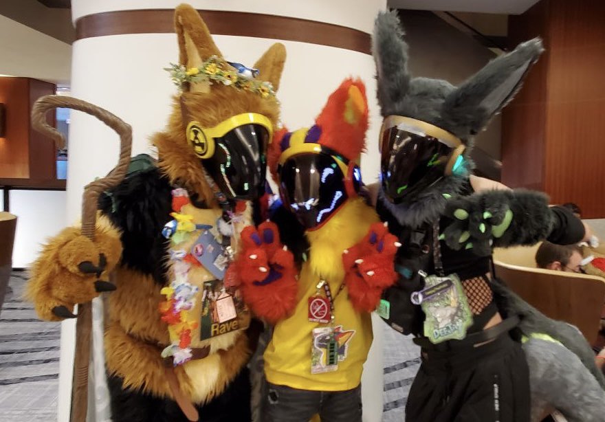 KrizzMitchell's tweet image. Good ol’ family reunion with @ZekeSKTTLGN at #PDFC2025