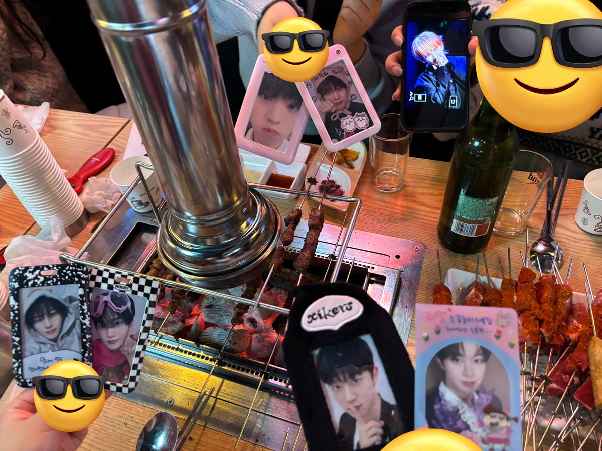 올해도 잘 부탁해 ٩( 'ω' )و

#세계째일
#셍셍_정보통
#먹짱유준이도_이거_꼭_먹어
#현우_원픽식당