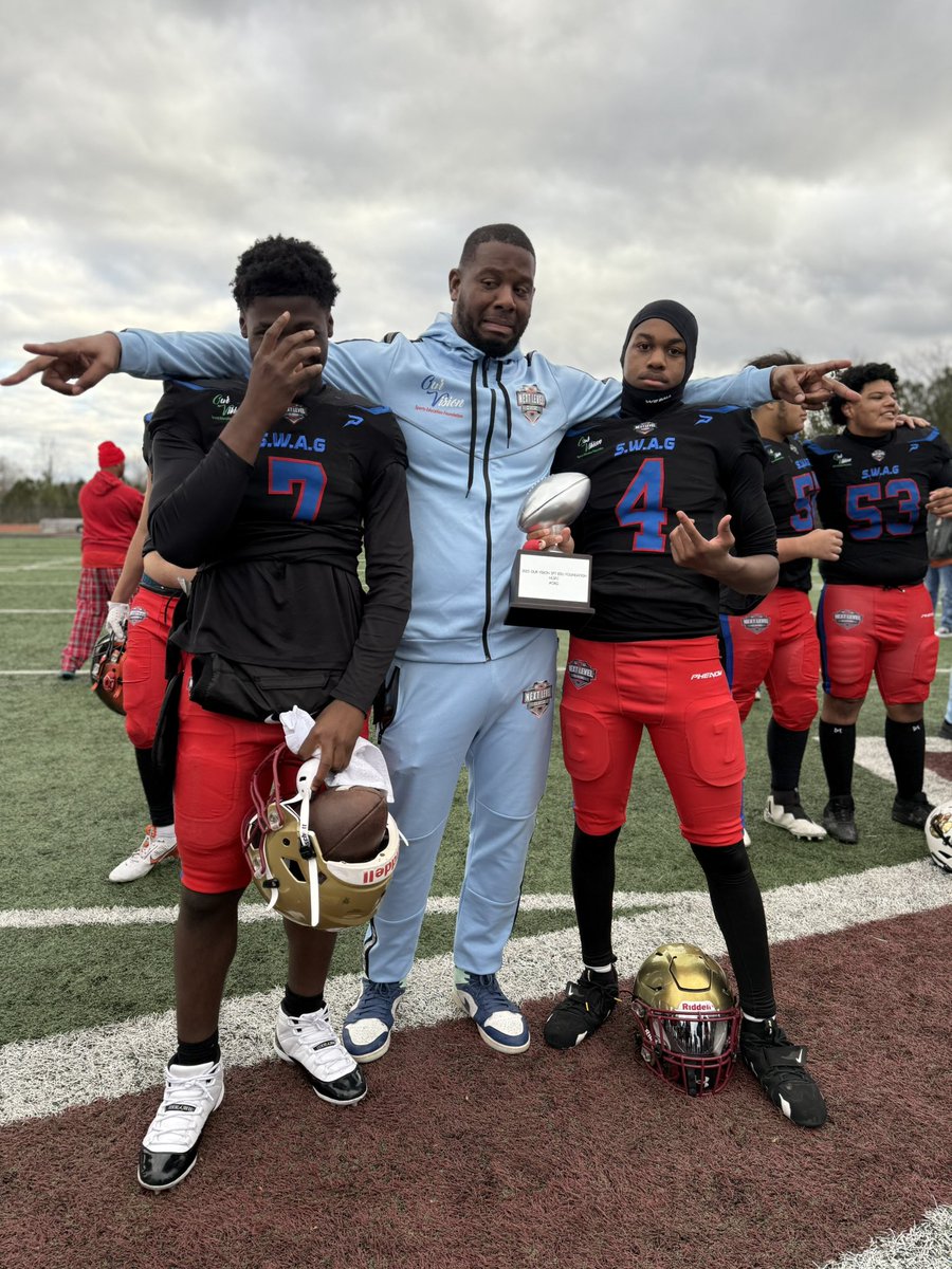 cobejwilliams's tweet photo. had a great time with coach wise and @tygtalexpo ! #teamswag https://t.co/lfB0IhIVzq