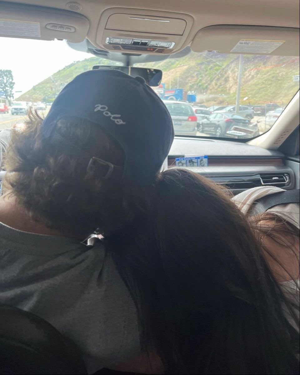 ticsbook's tweet photo. johnnyshannon taken by gibsie. https://t.co/qSn7EtVql7
