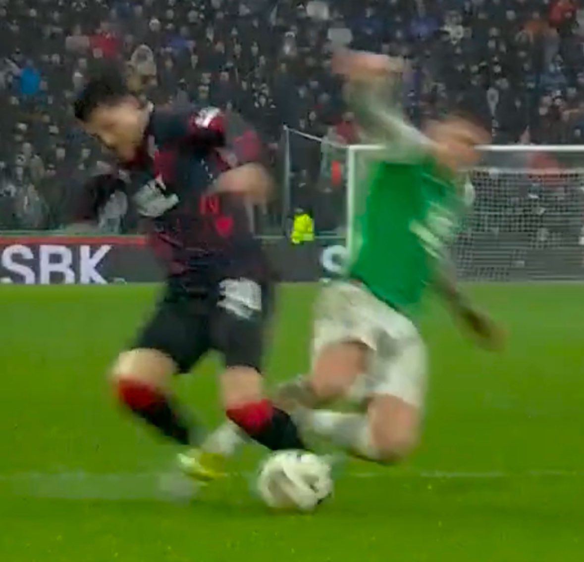 RidvanLoyal tweet media