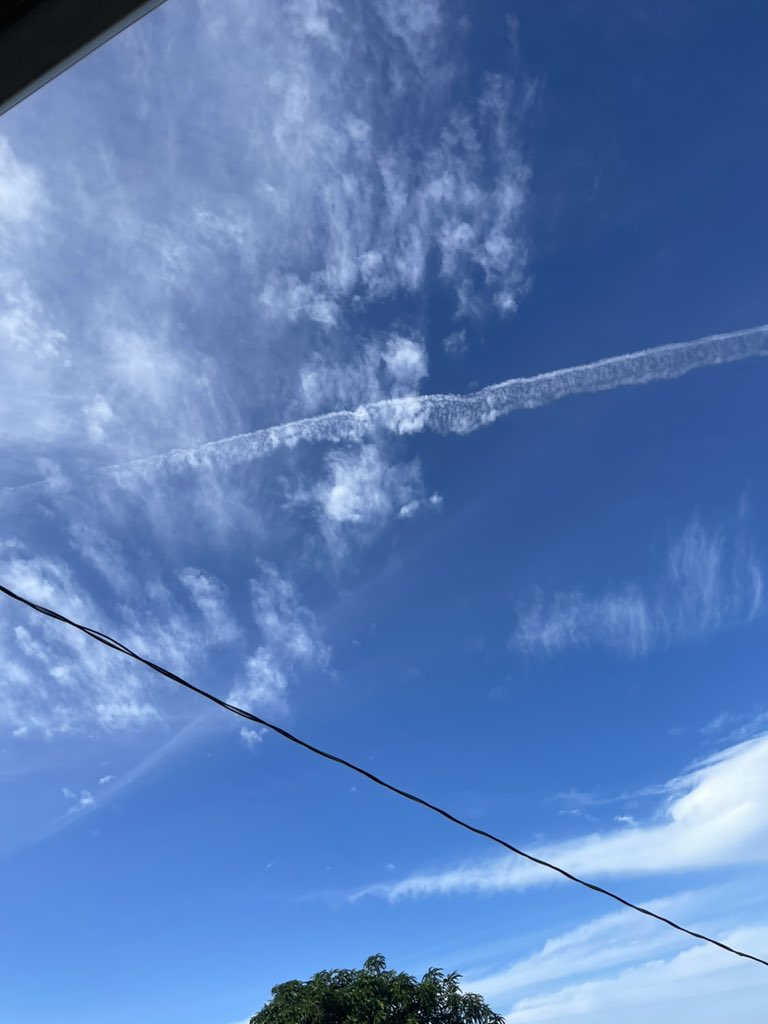 MansionAlms's tweet image. If the earth is flat, why are jet streams curved? #flatearth #globe #aviationlovers #conspiracytheories #roundearth