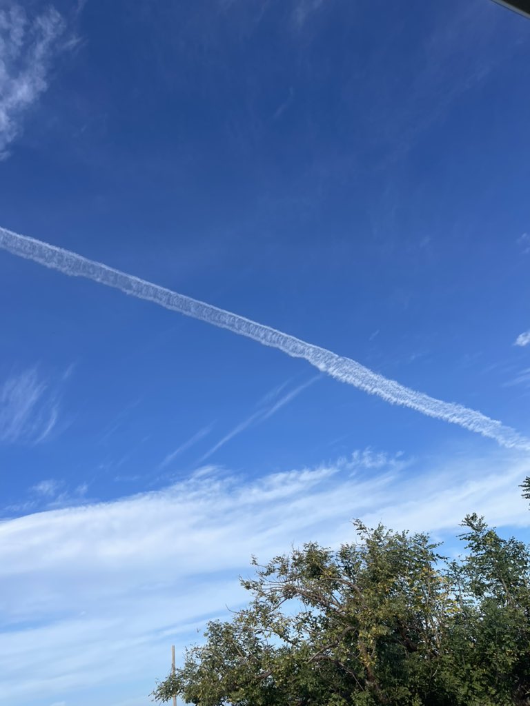 MansionAlms's tweet image. If the earth is flat, why are jet streams curved? #flatearth #globe #aviationlovers #conspiracytheories #roundearth