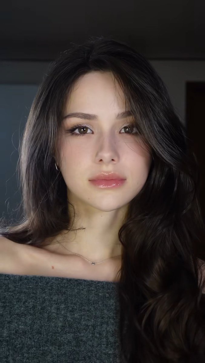 outerpages's tweet image. ᅠ
Mau masuk. Nih aku kasih dua. 
ᅠ