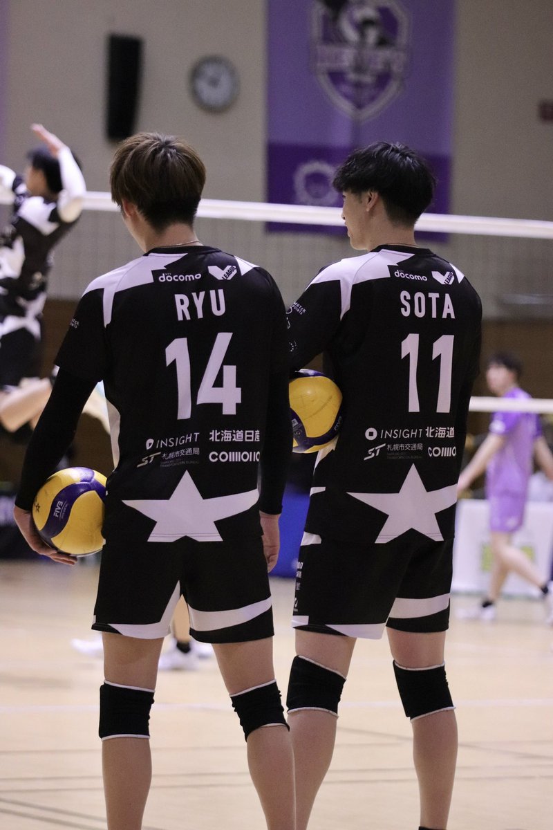 vo_cwtna's tweet photo. ▶︎▷250105 FUKAI SQUARE GARDEN 足利
対人から楽しそうでほっこりしました🥹ユニがRYUとSOTAなのも素敵！◎

#北海道イエロースターズ #イエスタ 
#中野竜 選手 #池田颯太 選手 https://t.co/8sugGdpNQH