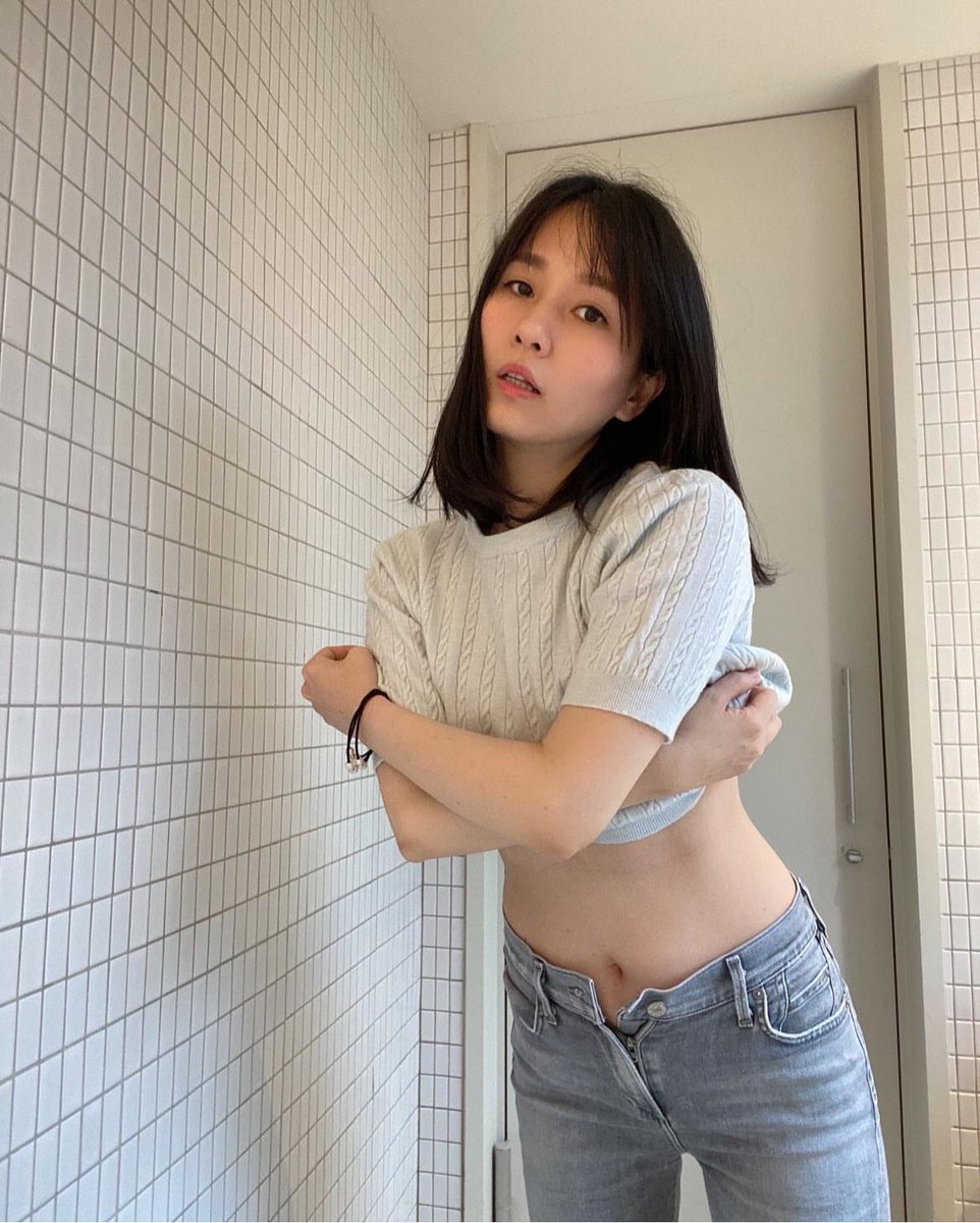 凡是給我這條點讚的，全部送私密照
#轉推優先回覆