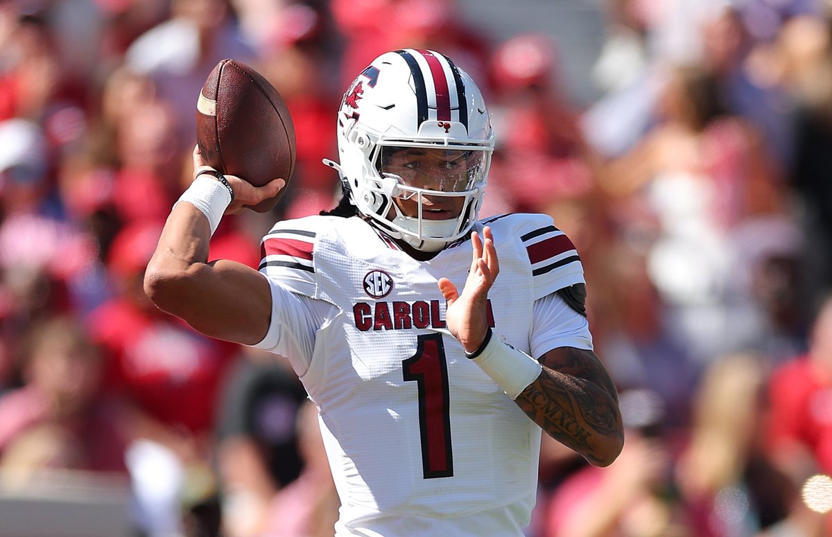 Former South Carolina quarterback Robby Ashford has committed to Wake Forest, he tells ESPN. He’s thrown for 2,082 yards and 11 touchdowns in his career. He’s played at South Carolina, Auburn and Oregon.