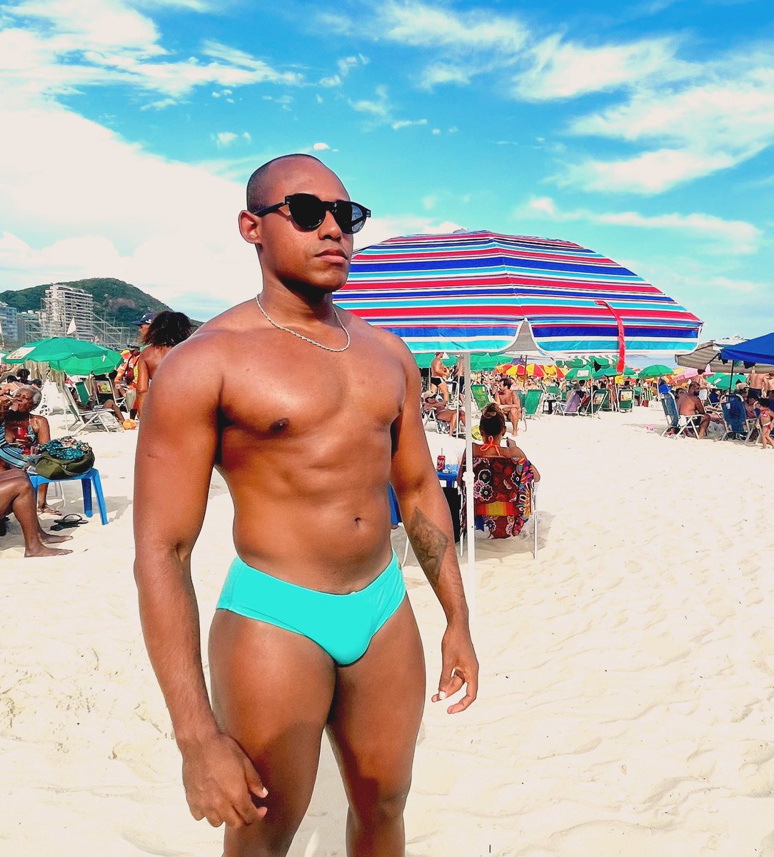 _Vi04's tweet image. Vivendo 🌊☀️