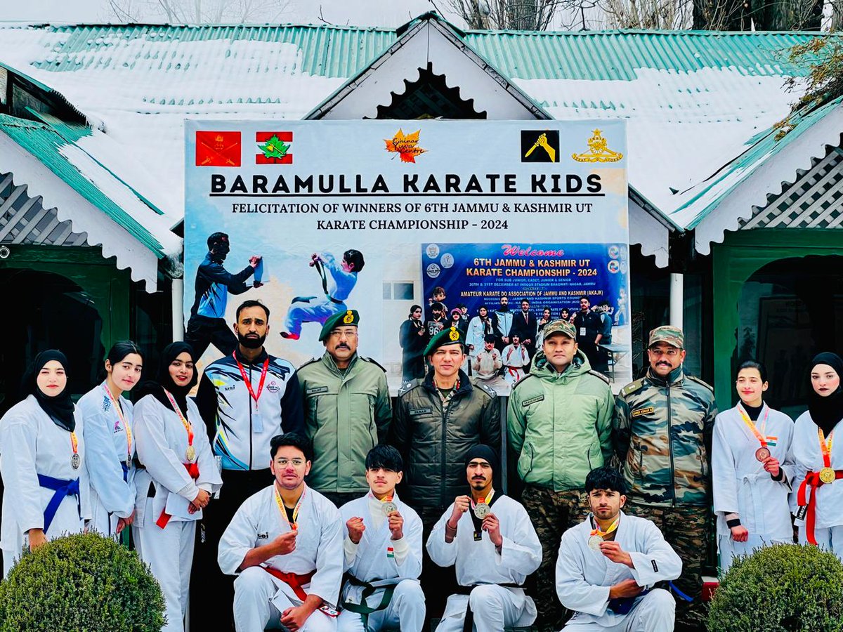 NoNK622's tweet photo. Proudly celebrating the champions of the 6th J&amp;K UT Karate Championship 🥋🏆!
The spirited warriors from Chinar Yuva Centre, #Baramulla have brought glory to Kashmir, showcasing unmatched determination and skill.
#PrideOfKashmir  #karate https://t.co/VMB8S3IQMg