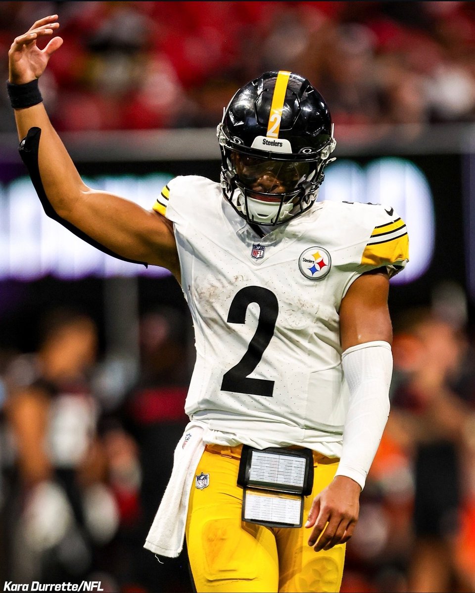 PutridLobster's tweet image. Which QB should the Steelers start for the Wild Card round against Baltimore?

   Russ?                      Or                    Fields?