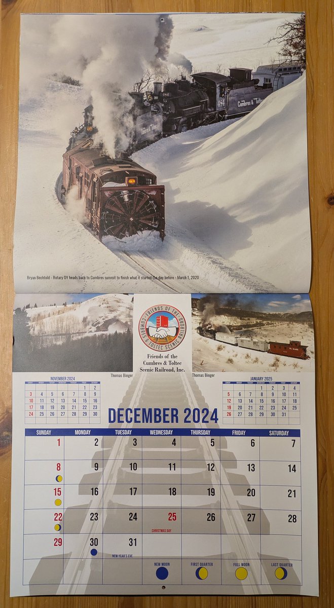 mikenarrowgauge's tweet photo. Hello #narrowgauge #railway fans... I'm a bit behind the times... Time to change the calendar. In 2024 it was from the @CTSRR In 2025 it is from @buzzrail Hello January. 🇺🇸🏴󠁧󠁢󠁥󠁮󠁧󠁿🇬🇧🥃👍 https://t.co/DJe2xZpC2q