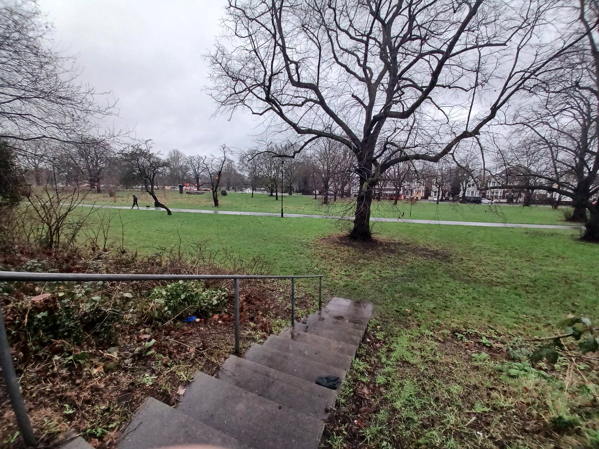 MPSEalingCommon's tweet photo. Currently on foot patrol around #Ealingcommon in the not so nice wet weather. If you see us, please say hi ๐ #mylocalmet #neighbourhoodpolicing https://t.co/SMstSv6xwE